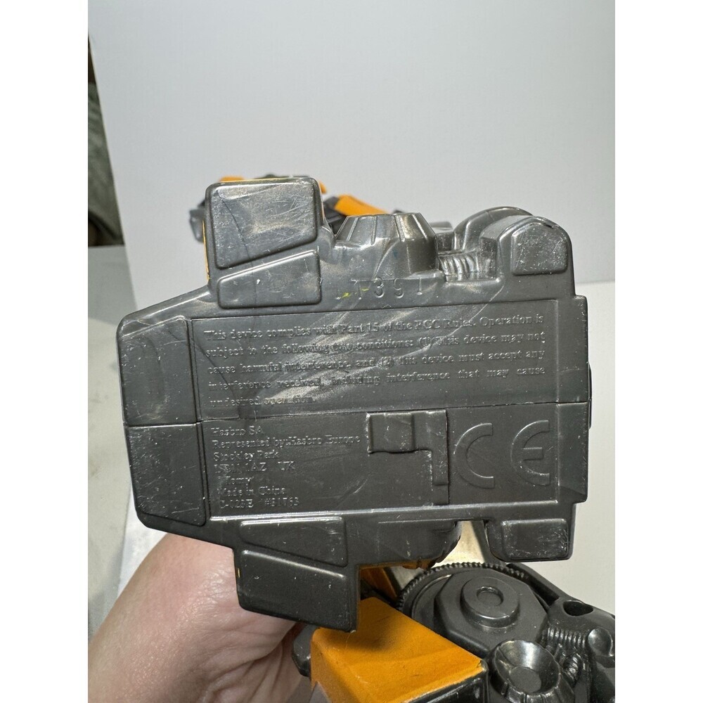 Bumble Bee Action Figure Hasbro 2009 10" Transformer Toy Talks Tested/works A4 - Picture 8 of 8